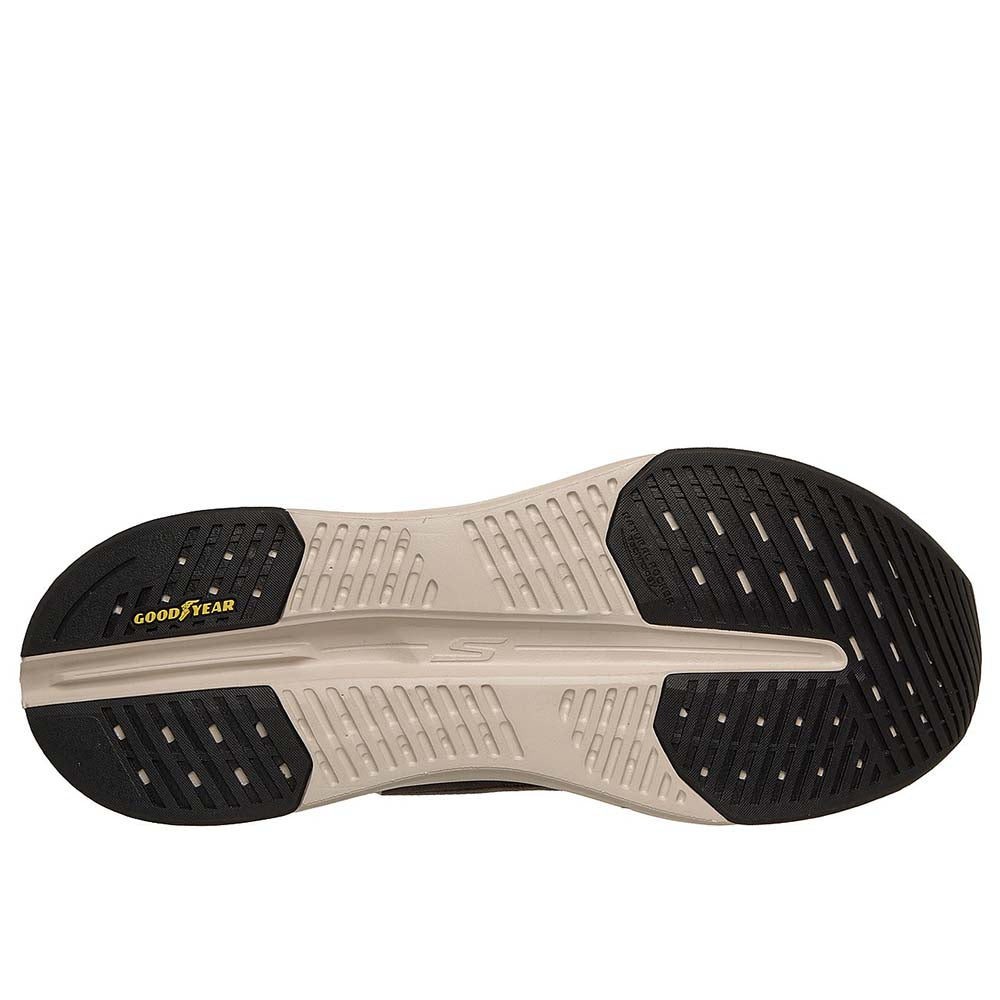 GOrun Max Cushioning Glide-Step - Fairmont